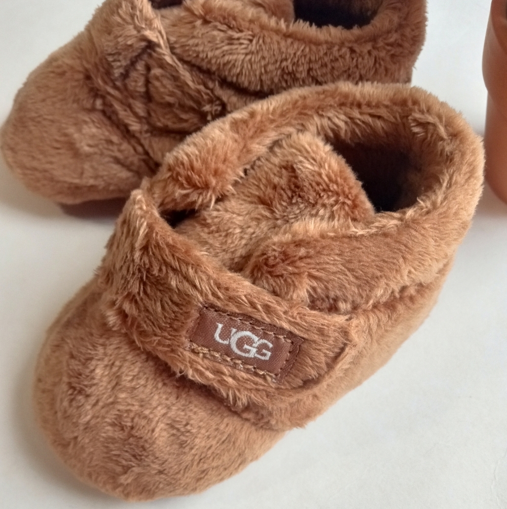 UGG Bixbee Baby Chestnut Brown Booties - Picture 4 of 6